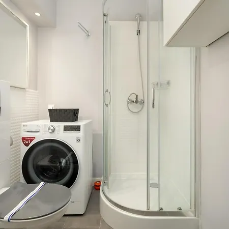 Beautiful Arciszewskiego By Renters * Πόζναν