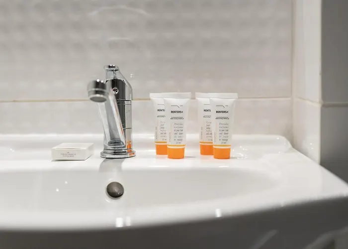 Beautiful Arciszewskiego By Renters Hotel